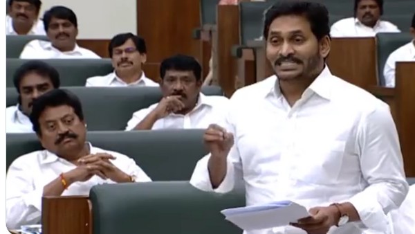 ఇంట్లో ఖాలీగా కూర్చోలేదు.. యంత్రాంగంతో సమీక్షలు చేస్తూనే ఉన్నానన్న జగన్..