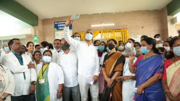 పడకలకు కొరతలేదు.. ప్రతి ఆసుపత్రిని ఆధునీకరిస్తున్నామన్న మంత్రి హరీష్