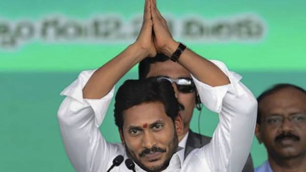 క్రిస్మస్ వేడుకల్లో జగన్
