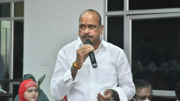 పవన్ మాట్లాడేది ఆయనకైనా అర్ధం అవుతుందా ?