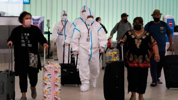 Karnataka: Omicron Patient Escaped, Tracking 10 Missing Passengers Karnataka: Omicron Patient Escaped, Tracking 10 Missing Passengers