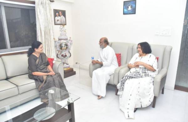 రాజకీయాలపై..