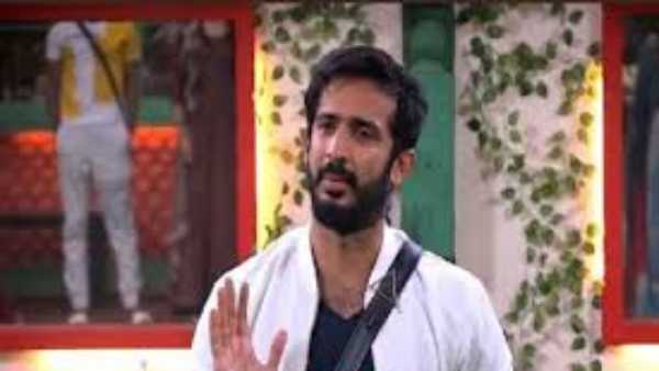 బిగ్ బాస్ టైటిల్ అతనికే దక్కాలని యాంకర్ రవి ప్రచారం..