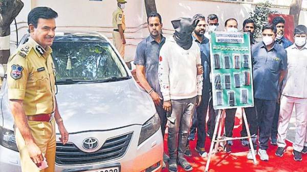 టోనీని ముంబైలో పట్టుకున్న హైదరాబాద్ పోలీసులు