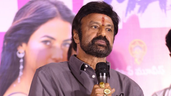 అఖిలపక్ష నాయకుల బైక్ ర్యాలీ.. ఆందోళనలు