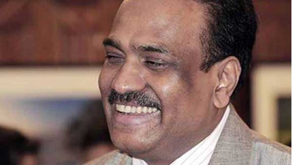ఐఏఎస్ ను బరిలో దింపటం ద్వారా