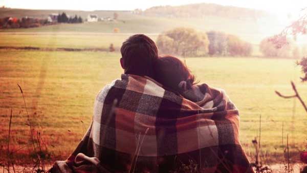 ఒకే ఊరిలో ప్రేమికులు