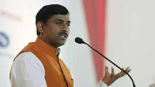 అంతర్గత కుమ్ములాటలో కాంగ్రెస్