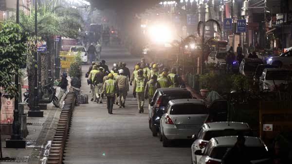 delhi government imposed weekend curfew from friday 10pm to monday 5am amid covid surge delhi government imposed weekend curfew from friday 10pm to monday 5am amid covid surge