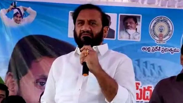 కోట్లు సంపాదించి అక్కడ విలాసవంతంగా