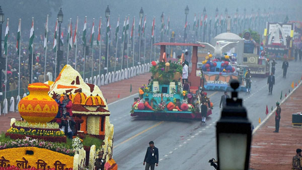 దక్షిణాది రాష్ట్రాల ప్రభుత్వల అసహనం