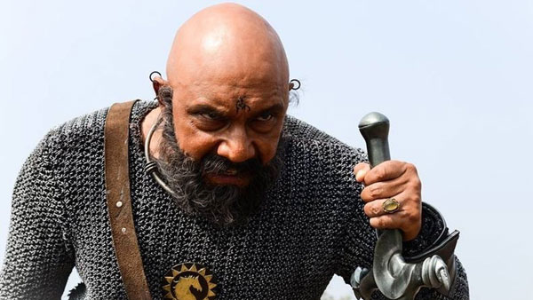సెలబ్రిటీలు సామాన్యులు అన్న తేడా లేకుండా కరోనా పంజా