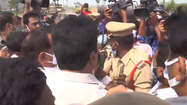 టీడీపీ వైసీపీ నేతల మధ్య ఘర్షణకు ఛాన్స్ .. టీడీపీ నేతలకు అనుమతిపై అనుమానం