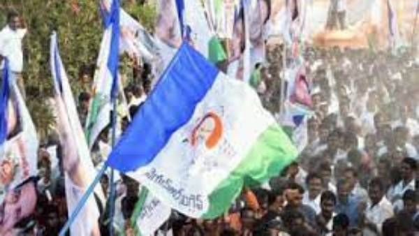 తణుకు వైసీపీలో ప్రోటోకాల్ రగడ ..