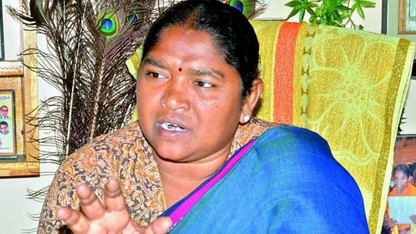 కేసీఆర్ వ్యాఖ్యలపై మండిపడిన ఎమ్మెల్యే సీతక్క