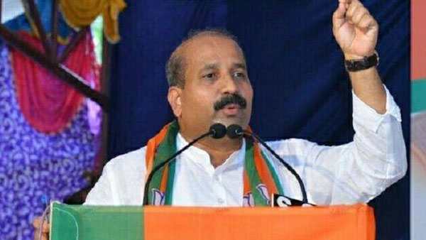చంపేస్తామని బెదిరిస్తున్నారు