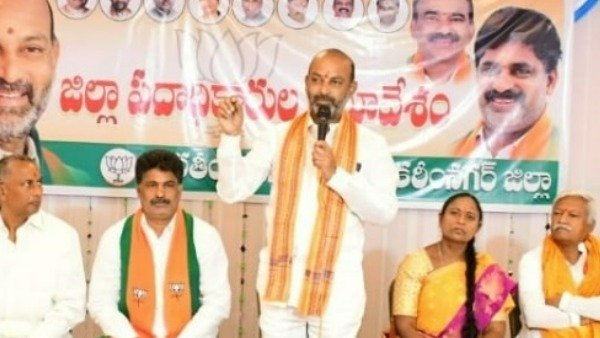 ఉద్యోగుల జీపీఎఫ్ డబ్బులు కూడా ఇవ్వకపోవటం దారుణం