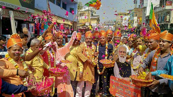 మూడింట్లో విజయదుందుభి..