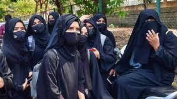 సిట్టింగ్ జడ్జిలకే వార్నింగ్ ఇచ్చారు
