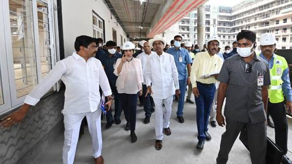 మంత్రి, అధికారులను అభినందించిన సీఎం కేసీఆర్
