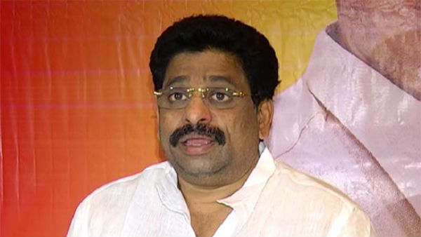 రాష్ట్రమంతా విజయసాయిరెడ్డి పేరు చెబితే వణికిపోతున్నారు