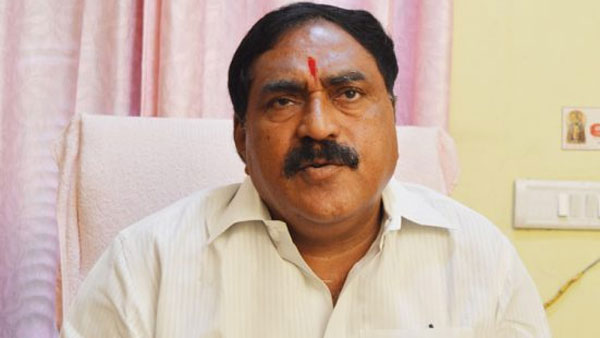మంత్రి ఎర్రబెల్లితోనూ ఎమ్మెల్యే నరేందర్ కు విబేధాలు