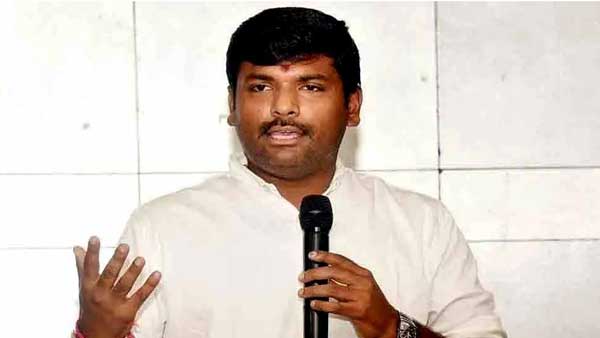 పవన్ కళ్యాణ్ ముగ్గురు పెళ్ళాల ముద్దుల మొగుడు: మంత్రి అమర్నాథ్