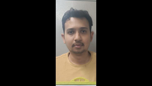 విమానంలో పరిచయం
