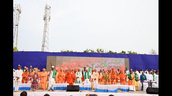 మఠాలకు కొంచెం డిస్కోంట్ ఇచ్చాని చెప్పిన స్వామిజీ