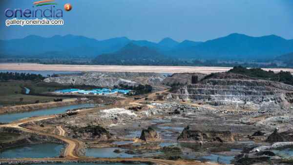 పోలవరం ప్రాజెక్టులో రూ.కోట్లలో అక్రమాలు