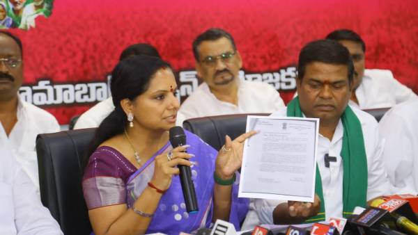 ఉత్తుత్తి మాటలతో టైంపాప్.. అరవింద్ రైతులు తరిమికొడతారన్న కవిత