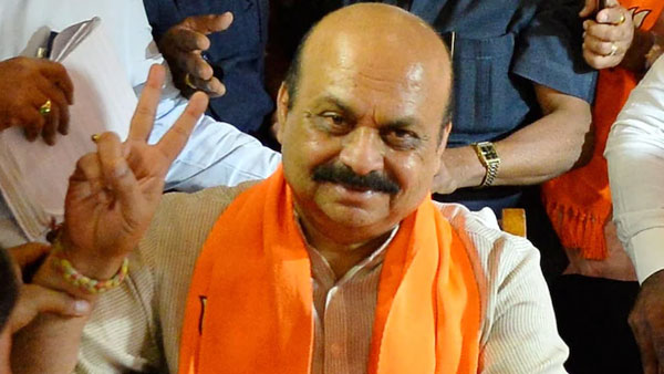 సీఎంను మార్చరు.... ఆయనే కొనసాగుతారు