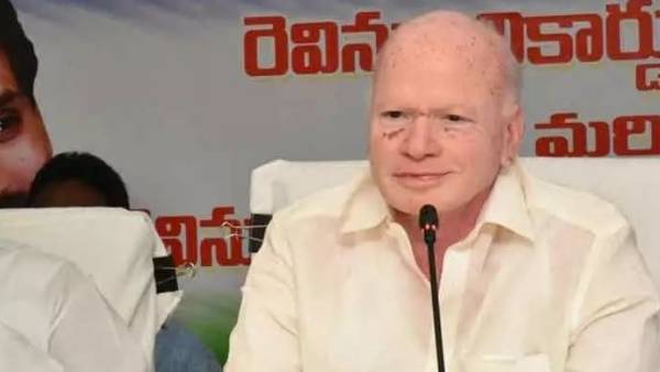 agitators behind chandrababu and pawan kalyan:pilli subash agitators behind chandrababu and pawan kalyan:pilli subash