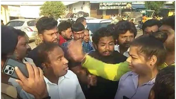 someone attacked prajasanti party chief ka paul at siddipet district jakkapur village. while he comes to sircilla district for farmers consultation someone attacked prajasanti party chief ka paul at siddipet district jakkapur village. while he comes to sircilla district for farmers consultation