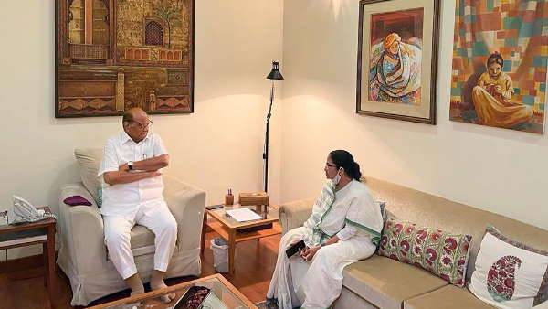 Mamata Banerjee holds talks with Sharad Pawar ahead of opposition meet on presidential polls Mamata Banerjee holds talks with Sharad Pawar ahead of opposition meet on presidential polls