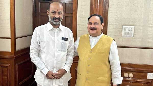 పార్టీలో చేరికలను అడ్డుకుంటున్నారని అధిష్టానం వద్ద అసహనం