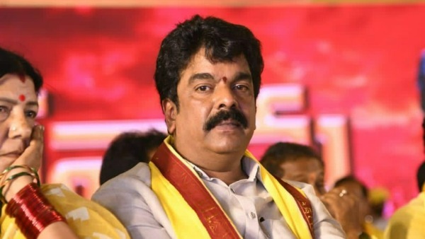 వైసిపి నేతలే డిస్టిలరీలలో నకిలీ మద్యం తయారు చేస్తున్నారు