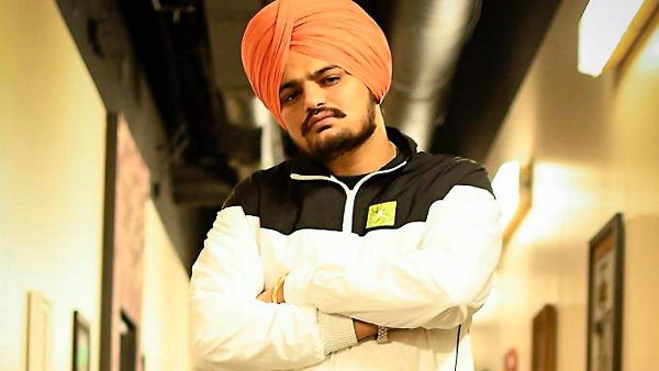 Sidhu Moose Wala Receives Tribute At New Yorks Times Square Sidhu Moose Wala Receives Tribute At New Yorks Times Square