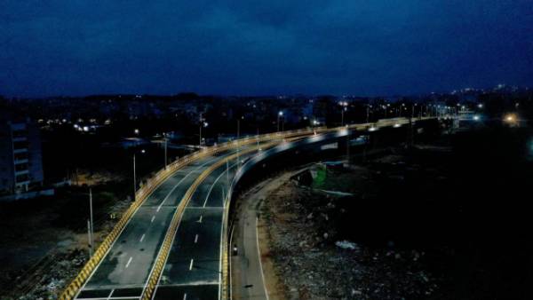 Hitech City Road is a huge Relief from Traffic.!KTR to launch Kaitlapur ROB.! Hitech City Road is a huge Relief from Traffic.!KTR to launch Kaitlapur ROB.!
