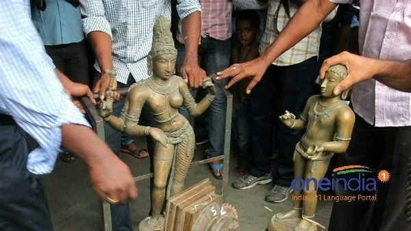వందల విగ్రహాలు చోరీ