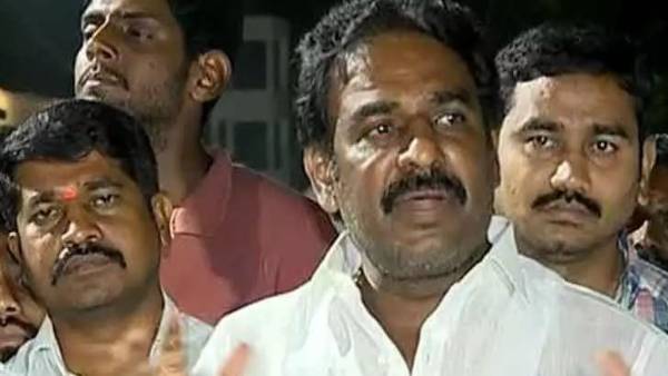 వీరుడు కాదు.. బాబు