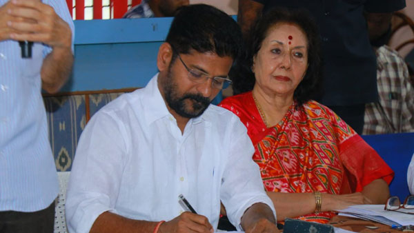 బీజేపీకి సహకరిస్తున్నారంటూ కేసీఆర్పై రేవంత్