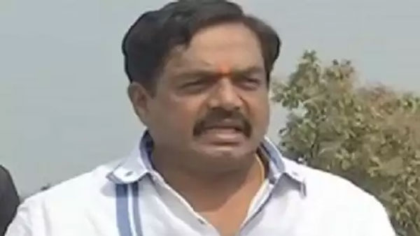 వైసీపీ హైకమాండ్ కు వార్నింగ్