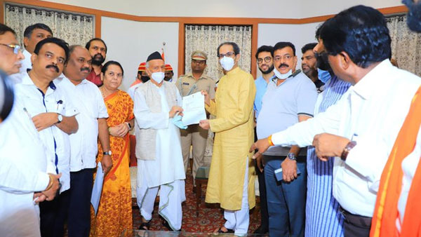 రాజ్ భవన్ వైపు అందరిచూపు