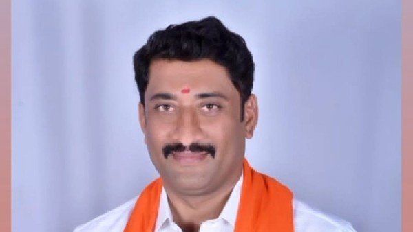 ఒకరి మీద ఒకరు ఆరోపణలు