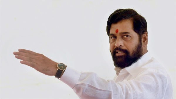 ఏక్ నాథ్ ఏమి మాయ చేశాడో ?