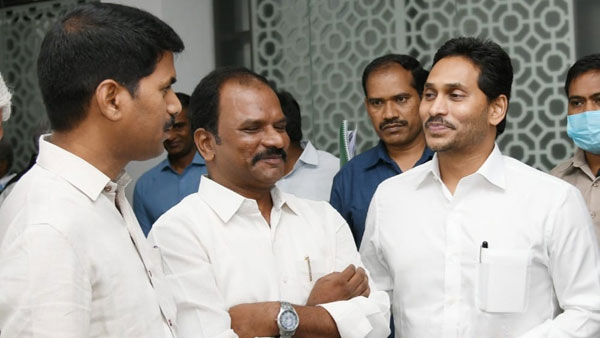 ys jagan green signal to long pending secretariat employees probation with new salaries ys jagan green signal to long pending secretariat employees probation with new salaries