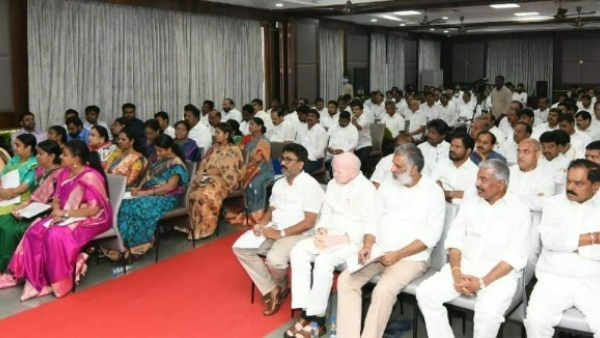 గడప దాటని వైసీపీ ఎమ్మెల్యేలు
