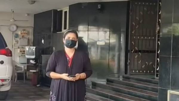 రజనీకాంత్, సూర్యా సినిమాల్లో నటించింది