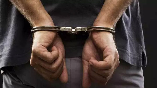 భార్య, ప్రియుడు అరెస్టు